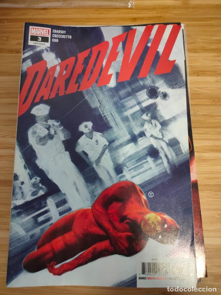 C&oacute;mics: Daredevil 3 LGY 615 Marvel 2019 - Foto 1
