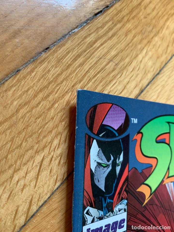 C&oacute;mics: Spawn n&ordm; 8 - Alan Moore & Todd McFarlane - Poster de Frank Miller D2 A1 - Foto 2