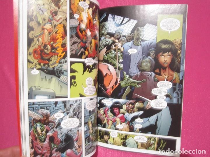 C&oacute;mics: WORLD WAR HULK WARBOUND TOMO MARVEL EN INGLES L11 C20 - Foto 5