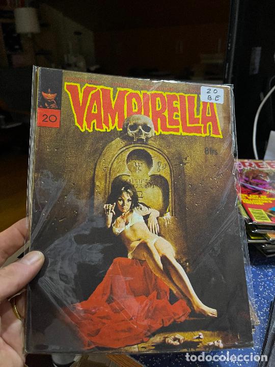C&oacute;mics: VAMPIRELLA NUMERO 20 BUEN ESTADO EN FRANCES - Foto 1