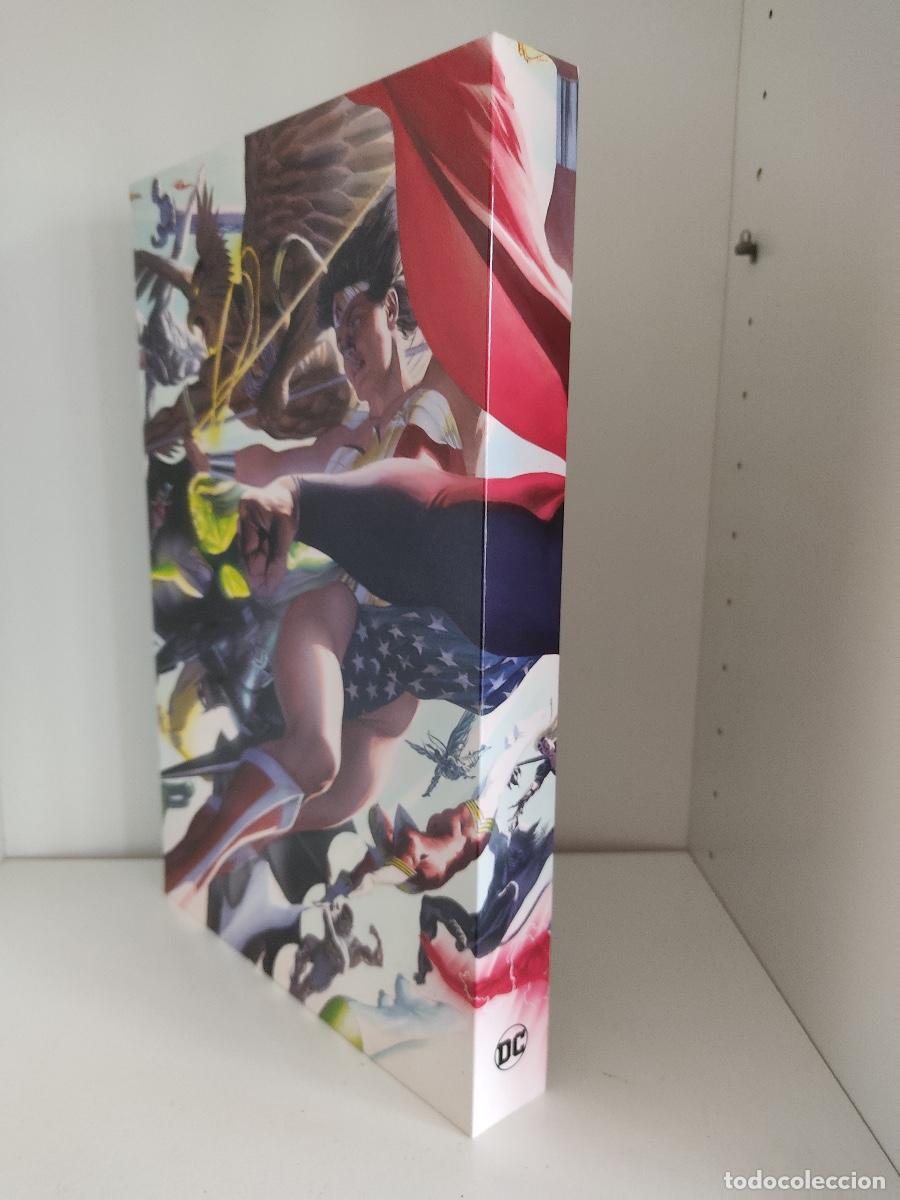 C&oacute;mics: KINGDOM COME EDICI&Oacute;N ABSOLUTE INGLES CON CAJA - Foto 2