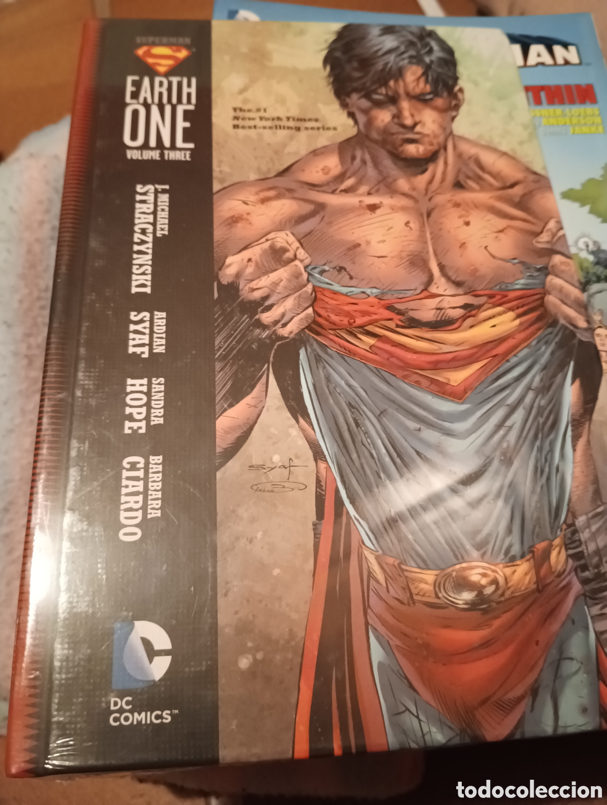 C&oacute;mics: Superman Earth One Volumen 3 - Foto 1