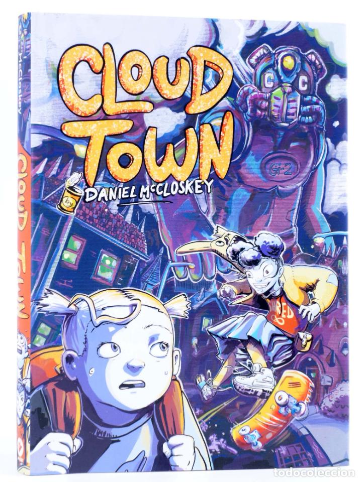 Comics: CLOUD TOWN HC (Daniel Mccloskey / Dan Mccloskey) Amulet, 2022. EN INGL&Eacute;S. OFRT antes 24,99E
