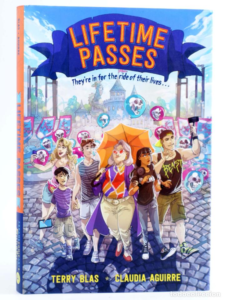 Comics: LIFETIME PASSES HC (Terry Blas / Claudia Aguirre) Abrams, 2021. EN INGL&Eacute;S. OFRT antes 23,99E