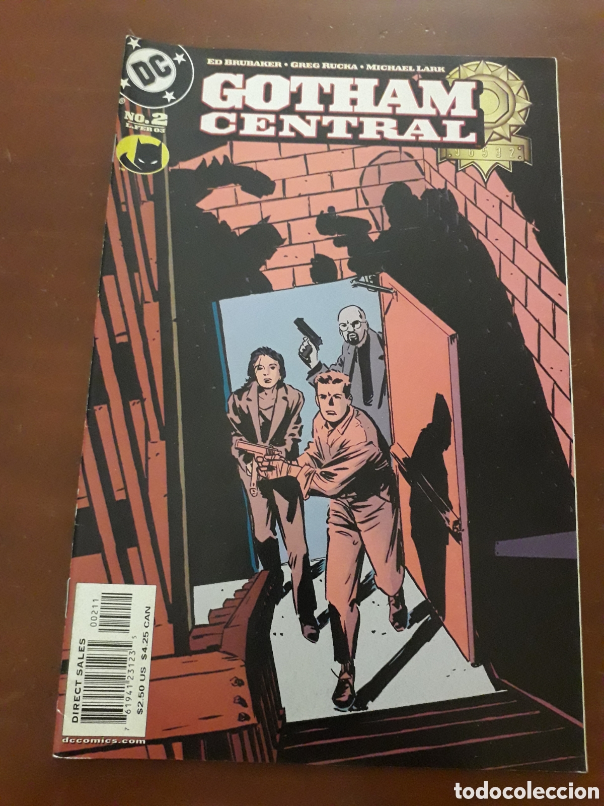 C&oacute;mics: GOTHAM CENTRAL N&Uacute;MERO 2. ORIGINAL USA - Foto 1