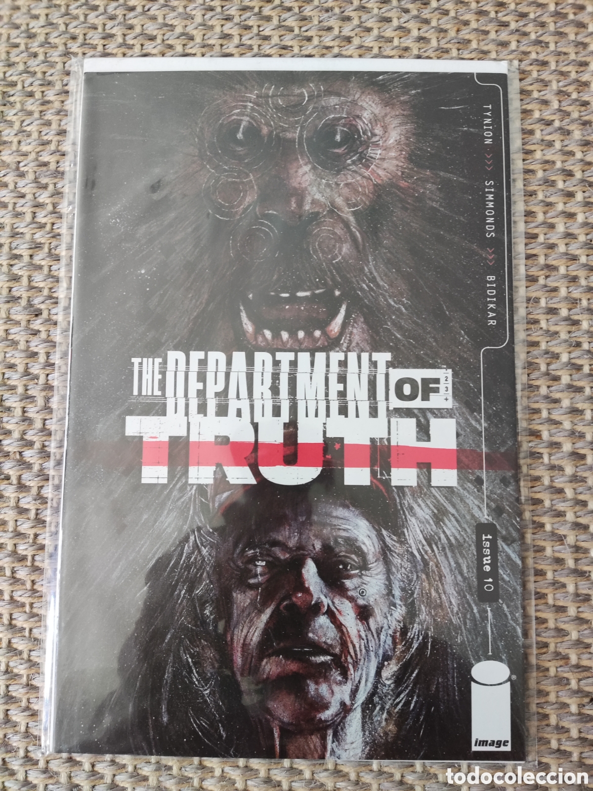 Fumetti: The Department of Truth 10 Image 2021
