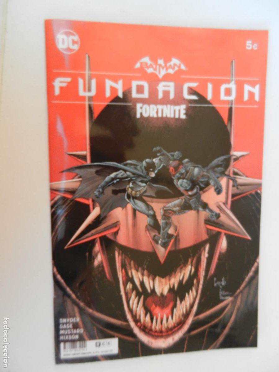 C&oacute;mics: BATMAN - FUNDACI&Oacute;N - FORTNITE - DC 2021. - Foto 1