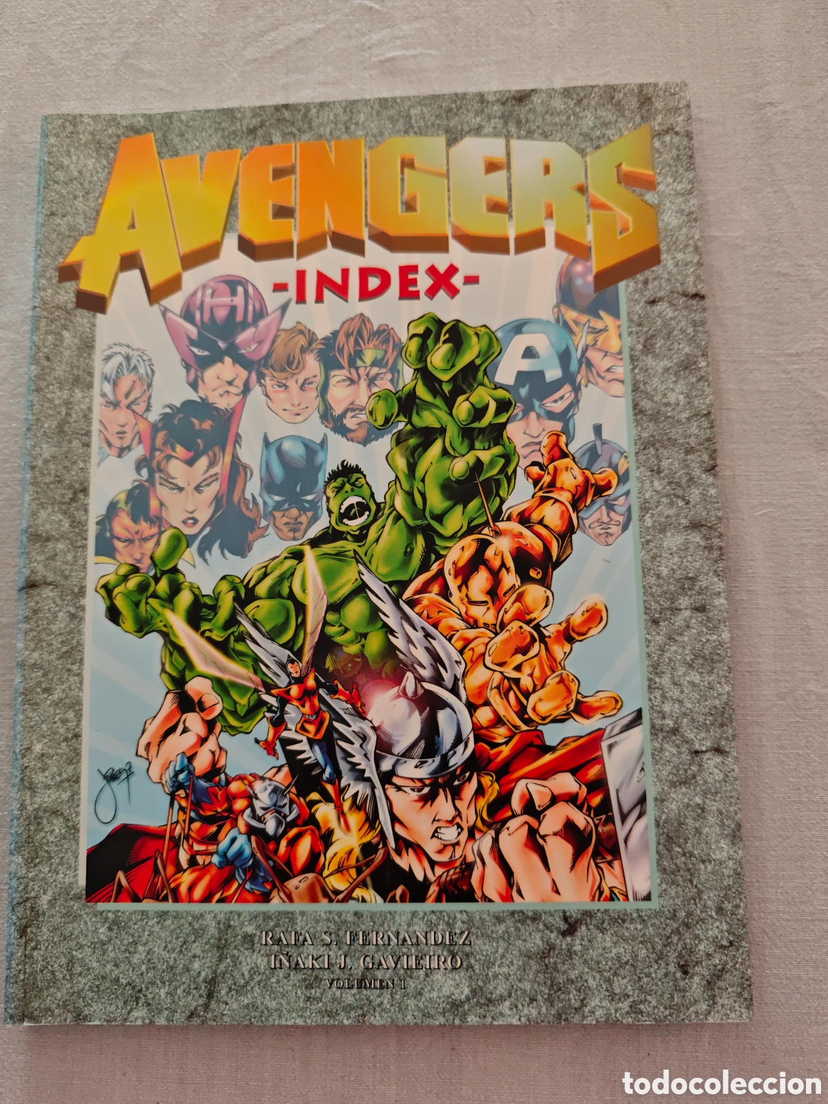 C&oacute;mics: Avengers Index Volumen 01 - Index - Foto 1