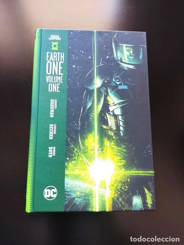 C&oacute;mics: Green Lantern Earth One HC - Foto 2