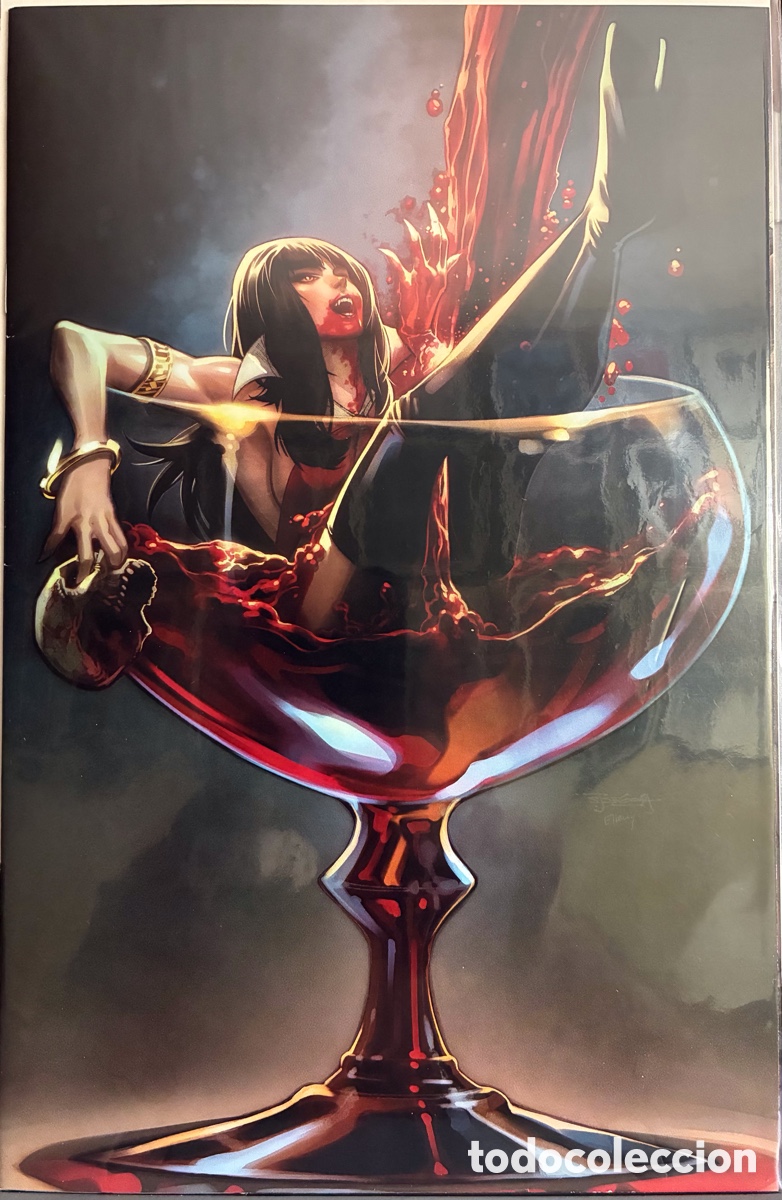 C&oacute;mics: Vampirella strikes 1:30 variant cover Stephen Segovia - Foto 1