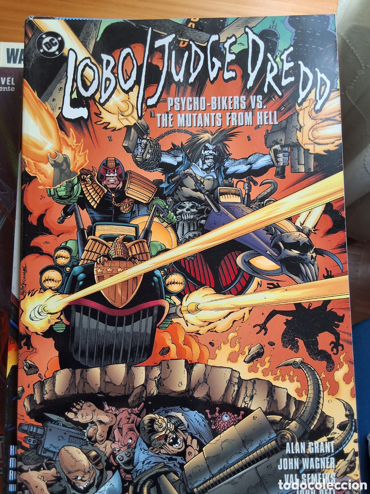 C&oacute;mics: Lobo/judge dredd Dc comic americano a&ntilde;o 1995 - Foto 1