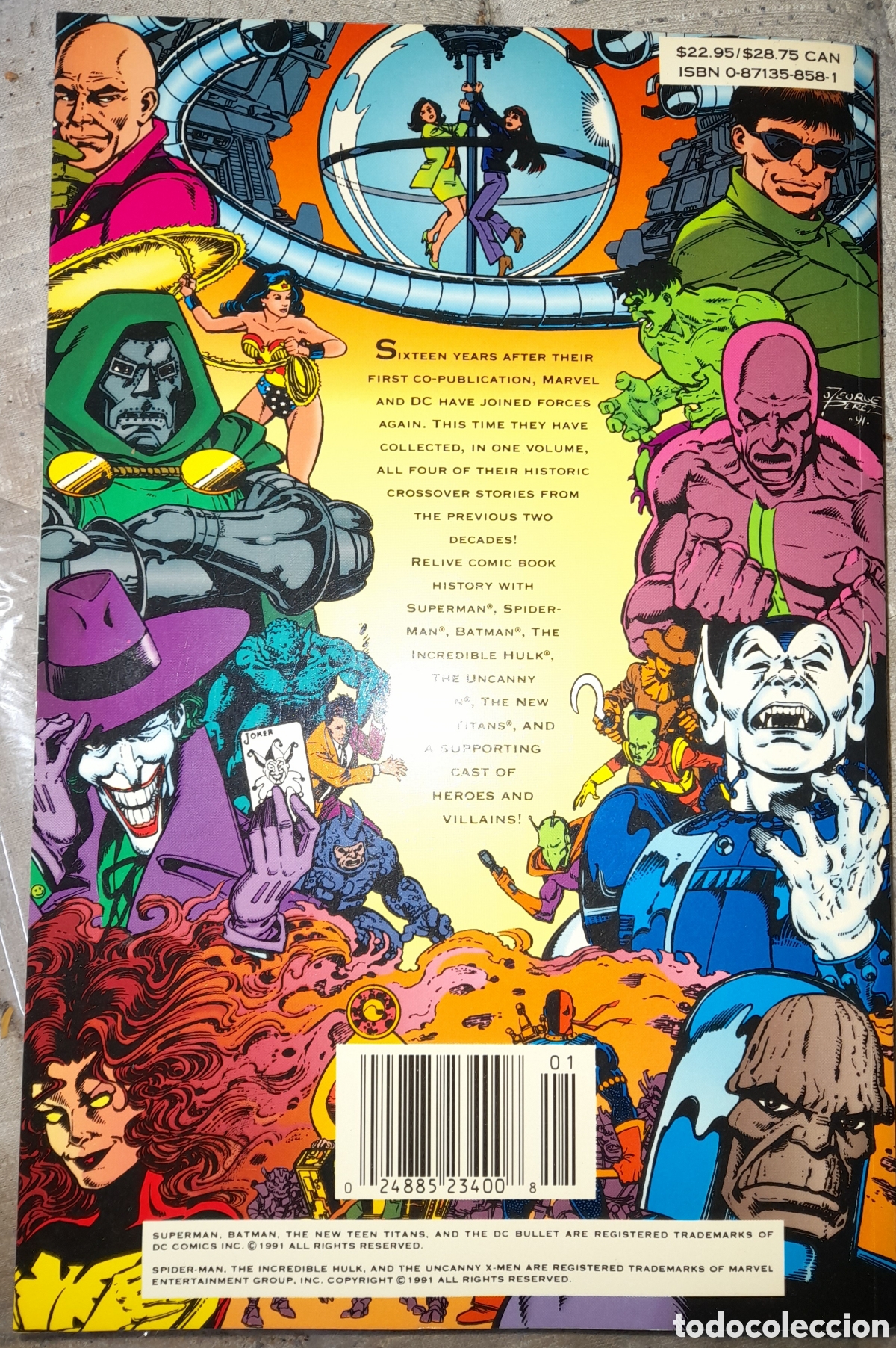 C&oacute;mics: CROSSOVER CLASSICS MARVEL/DC COLLECTION. EDICI&Oacute;N EN INGL&Eacute;S - Foto 2
