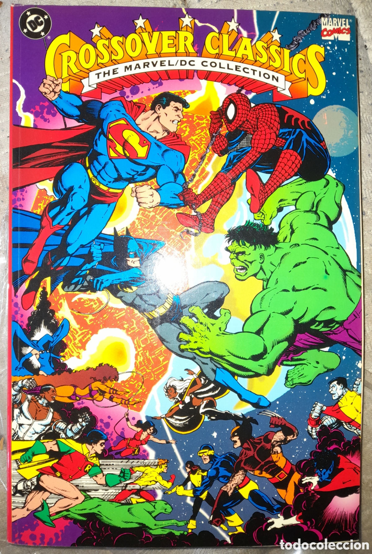 C&oacute;mics: CROSSOVER CLASSICS MARVEL/DC COLLECTION. EDICI&Oacute;N EN INGL&Eacute;S - Foto 1