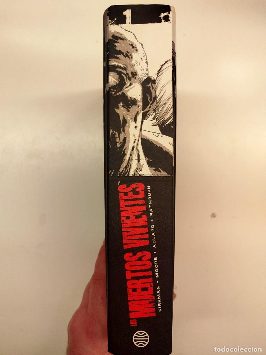 C&oacute;mics: C&oacute;mic The Walking Dead - Libro 1 - Integral - Foto 3