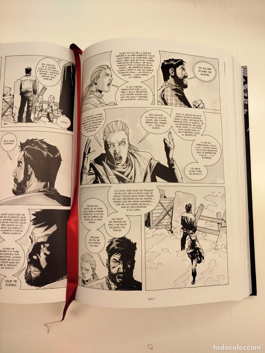 C&oacute;mics: C&oacute;mic The Walking Dead - Libro 1 - Integral - Foto 4