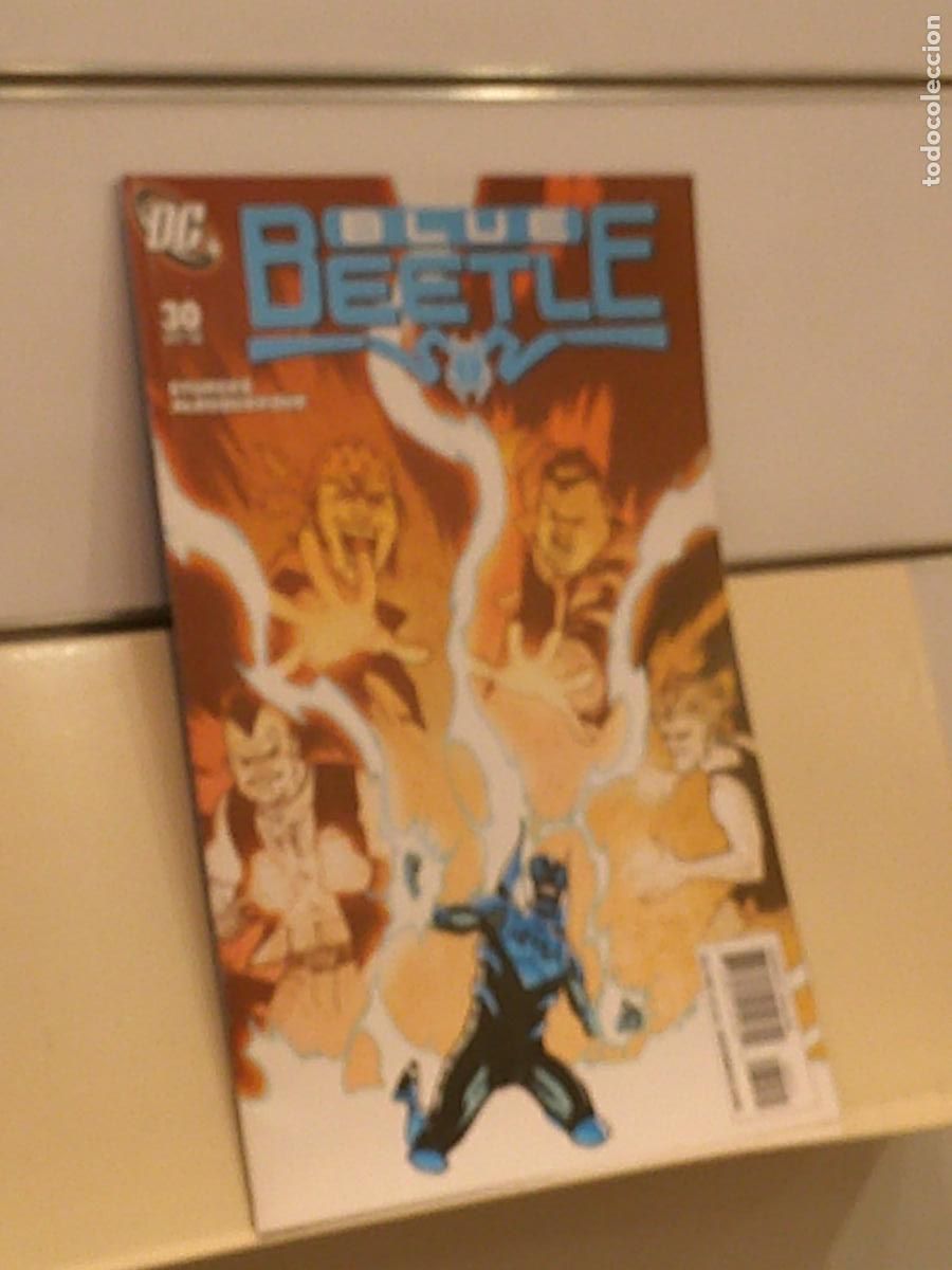 C&oacute;mics: BLUE BEETLE 30 OCT 08 - DC EN INGLES