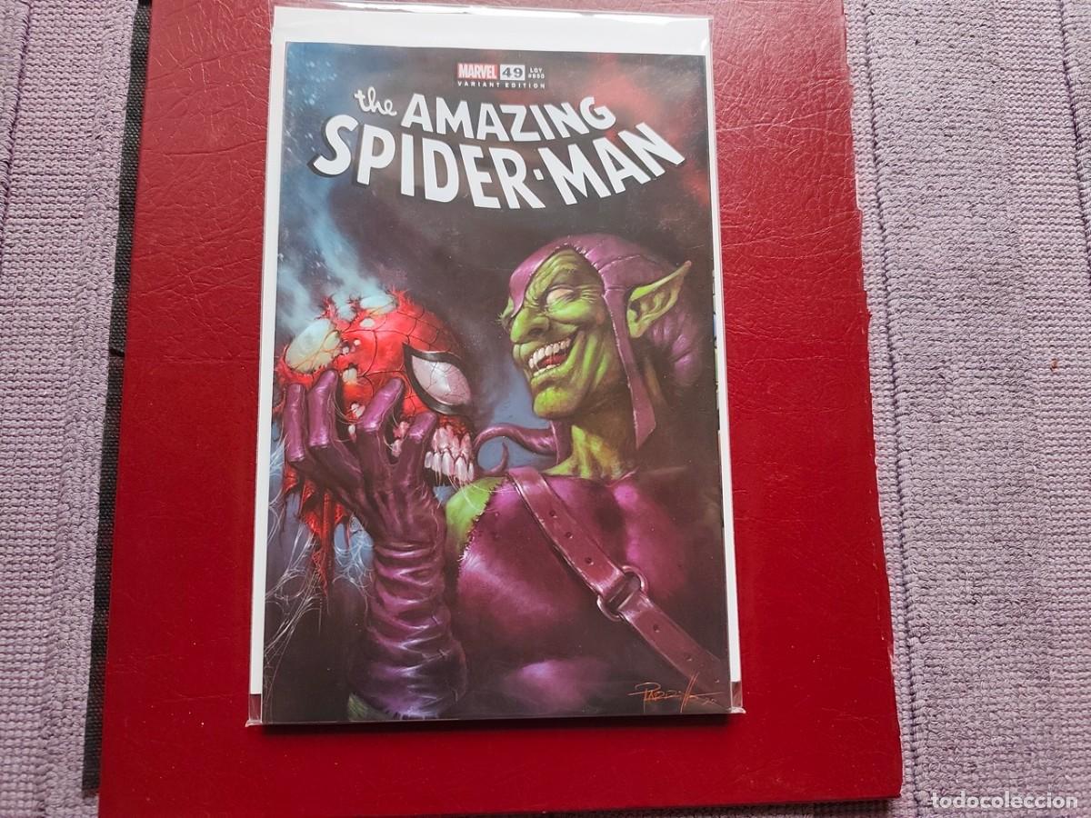 C&oacute;mics: AMAZING SPIDERMAN 49 (6th series) NM Lucio Parrillo mint exclusive variant. Limited to 3000 copies.