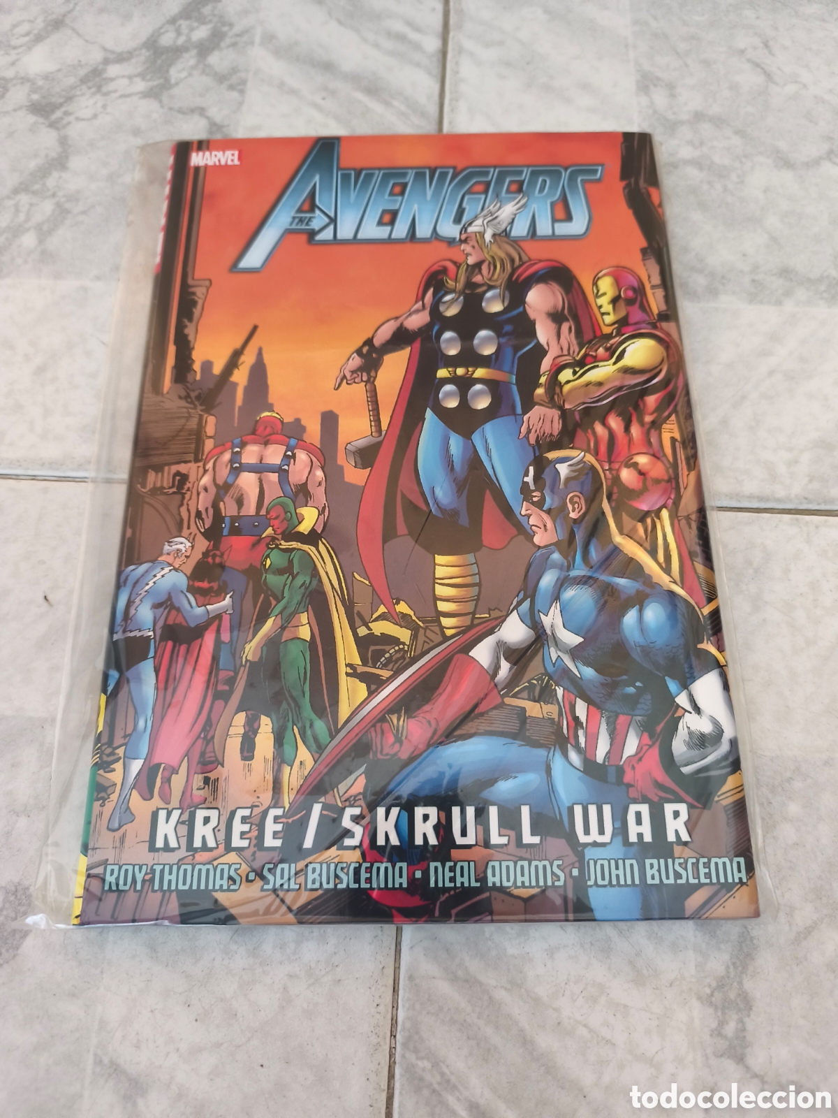 C&oacute;mics: Kree Skrull War Avengers OHC Vengadores