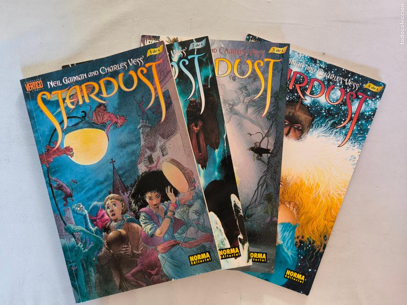 C&oacute;mics: STARDUST COMPLETA N&ordm; 1, 2, 3 Y 4 - VERTIGO N&ordm; 44, 48, 52 Y 56 - NORMA (041)