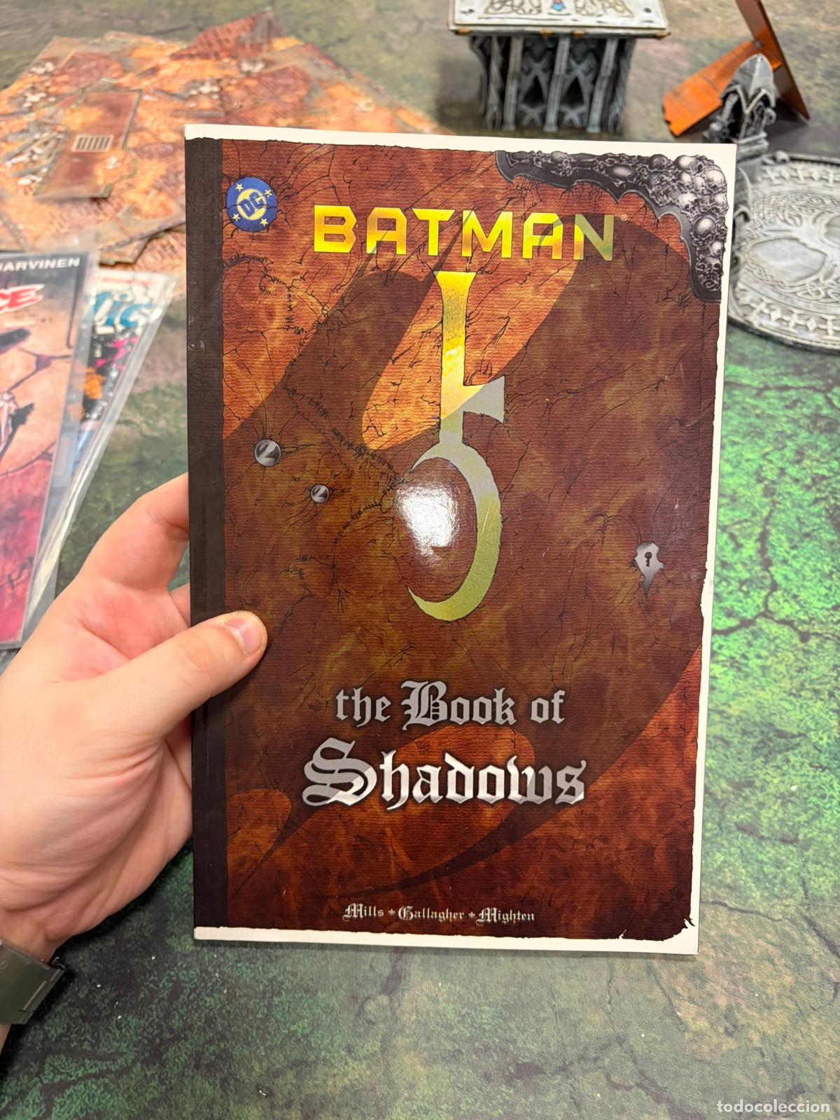 C&oacute;mics: BATMAN: THE BOOK OF SHADOWS - Pat Mills