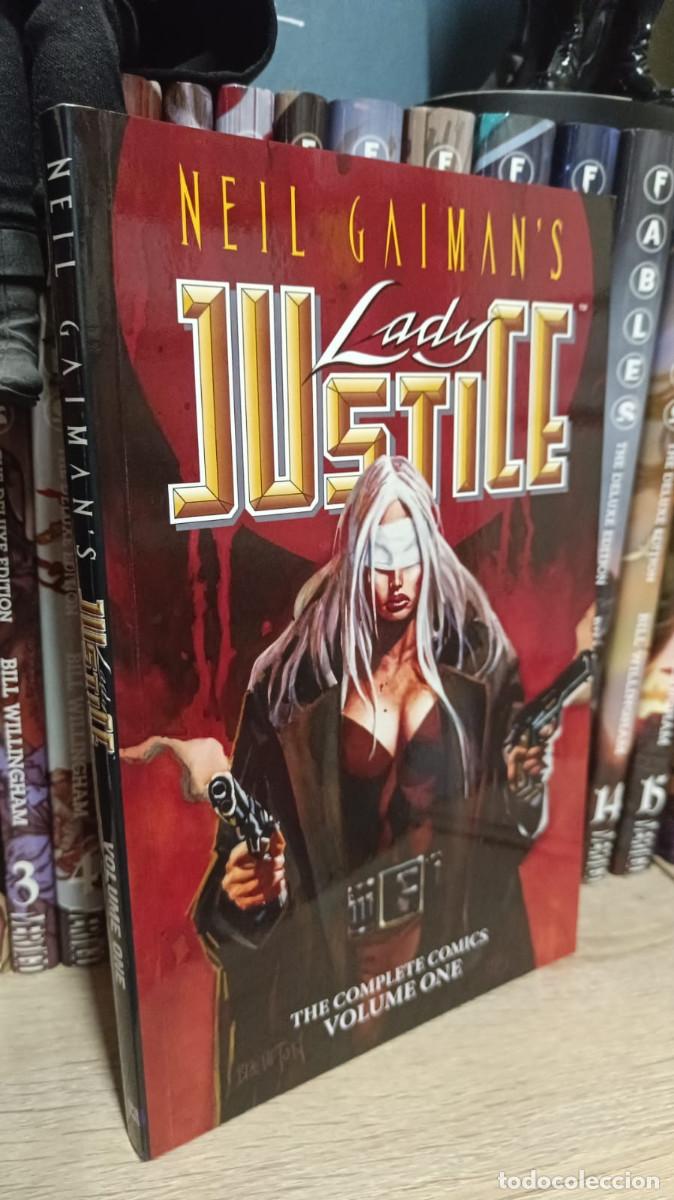 Comics : LADY JUSTICE - NEIL GAIMAN - MACMILLAN - 2015 - RUSTICA - 232 PAGS