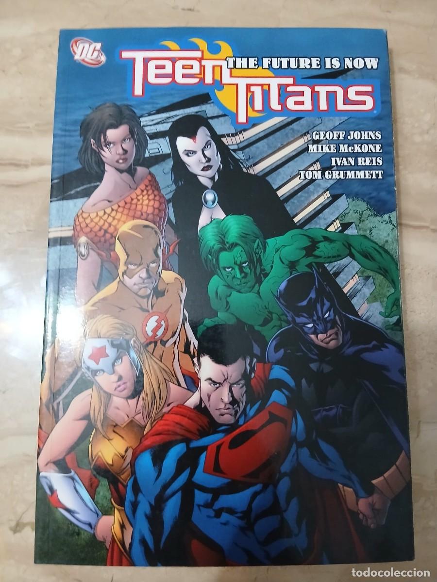 C&oacute;mics: Teen Titans the future is now novela grafica estado muy bueno