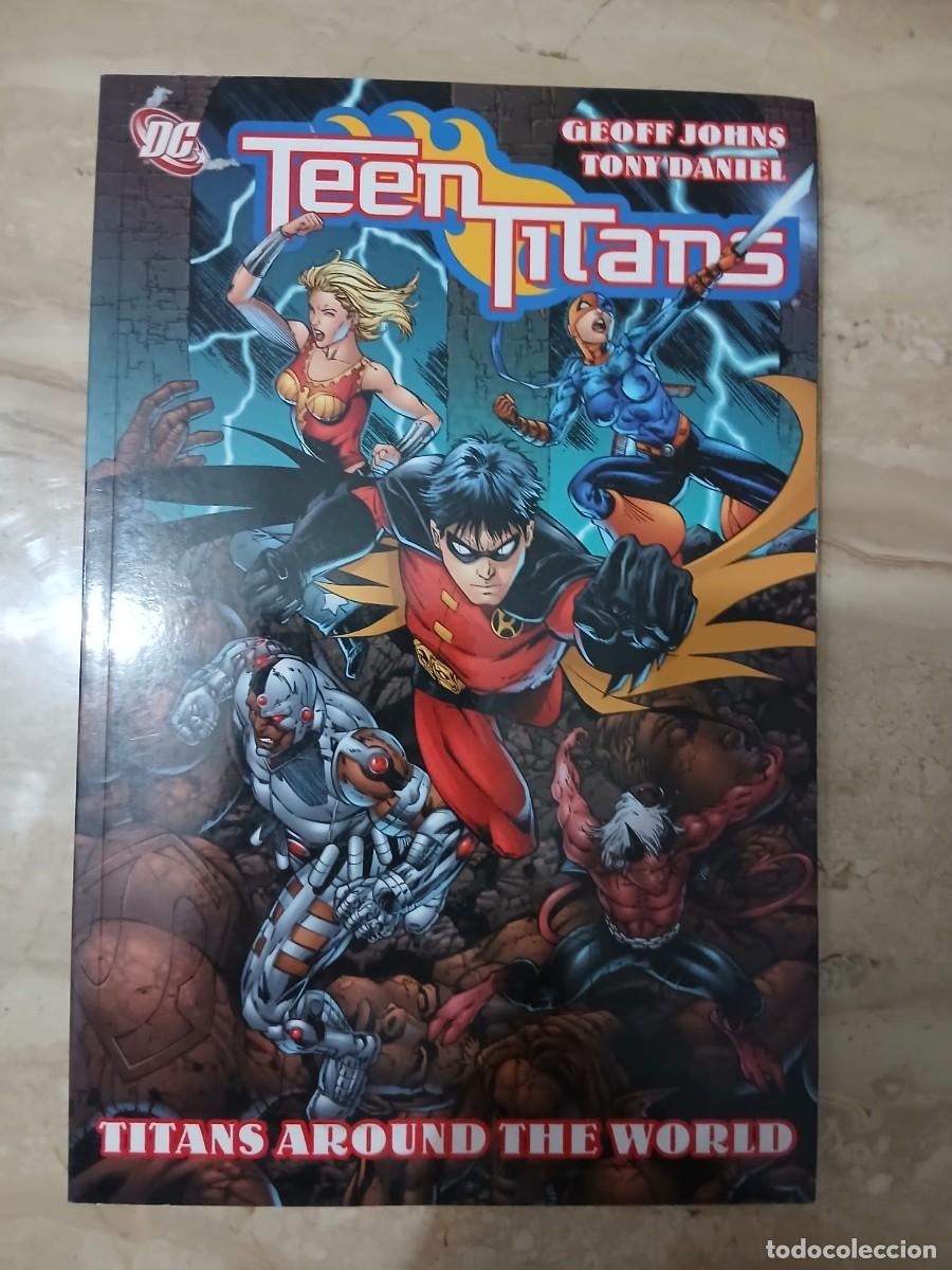 C&oacute;mics: Teen Titans titans around the world novela grafica estado muy bueno