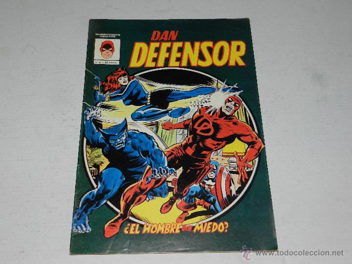 C&oacute;mics: (M-12) DAN DEFENSOR NUM 4 , MUNDICOMICS , EDC VERTICE 1981, BUEN ESTADO - Foto 1
