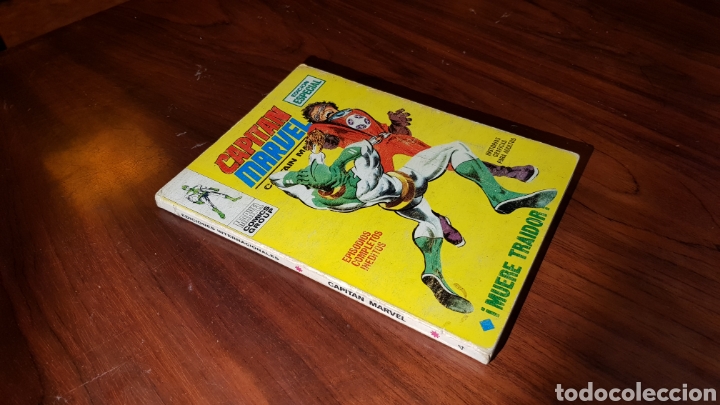C&oacute;mics: CAPITAN MARVEL 4 VERTICE TACO - Foto 1