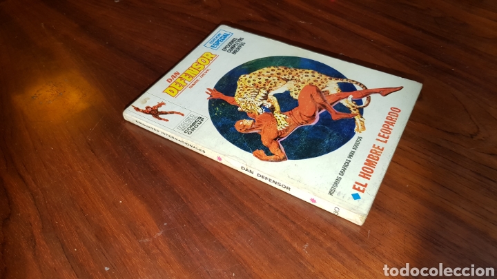 C&oacute;mics: DAN DEFENSOR 30 BUEN ESTADO TACO VERTICE - Foto 1