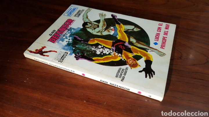 C&oacute;mics: DAN DEFENDOR 4 BASTANTE NUEVO VERTICE - Foto 2