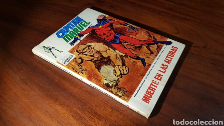 C&oacute;mics: CAPITAN MARVEL 10 BUEN ESTADO VERTICE - Foto 1