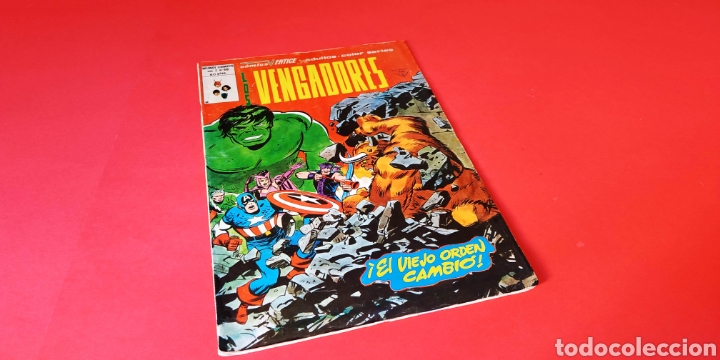 C&oacute;mics: LOS VENGADORES 50 VERTICE VOL II - Foto 1