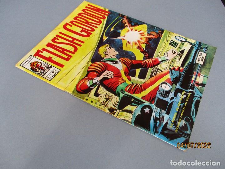 C&oacute;mics: FLASH GORDON (1974, VERTICE) -V.1- 16 &middot; 1975 &middot; FLASH GORDON - Foto 2