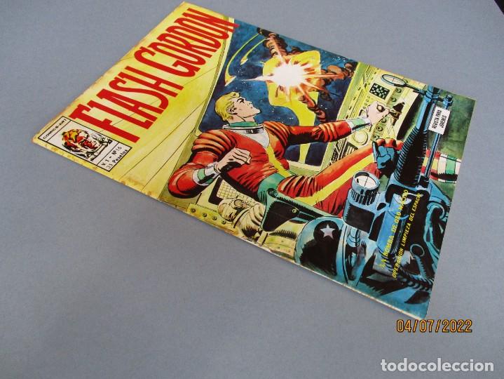 C&oacute;mics: FLASH GORDON (1974, VERTICE) -V.1- 16 &middot; 1975 &middot; FLASH GORDON - Foto 2