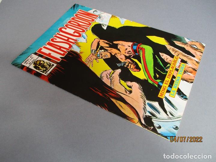 C&oacute;mics: FLASH GORDON (1980, VERTICE) -V.2- 42 &middot; 15-II-1982 &middot; MING EL IMPLACABLE (2&ordf; PARTE) **EXCELENTE *** - Foto 2