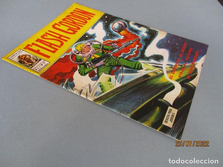 C&oacute;mics: FLASH GORDON (1974, VERTICE) -V.1- 27 &middot; 1975 &middot; FLASH GORDON - Foto 2