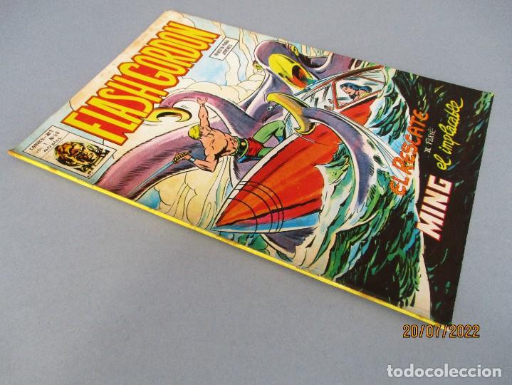 C&oacute;mics: FLASH GORDON (1974, VERTICE) -V.1- 40 &middot; 1975 &middot; FLASH GORDON - Foto 2