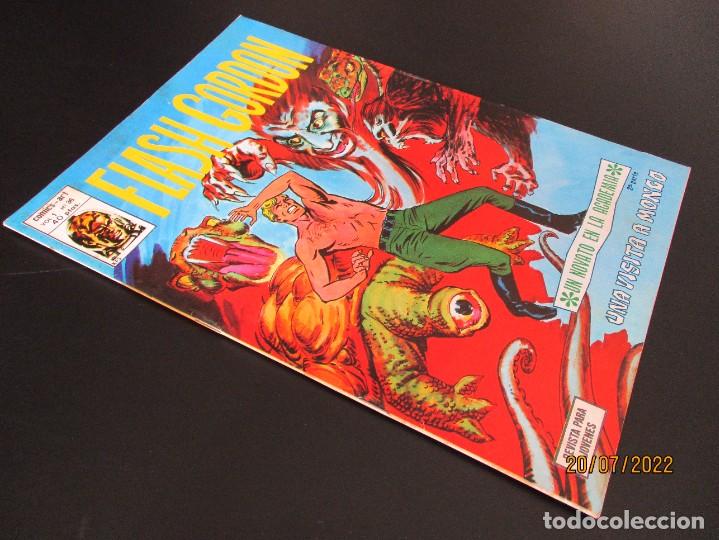 C&oacute;mics: FLASH GORDON (1974, VERTICE) -V.1- 36 &middot; 1975 &middot; FLASH GORDON - Foto 2