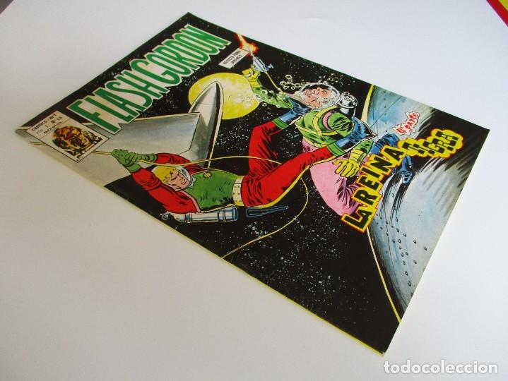 C&oacute;mics: FLASH GORDON (1974, VERTICE) -V.1- 44 &middot; 1975 &middot; FLASH GORDON - Foto 2