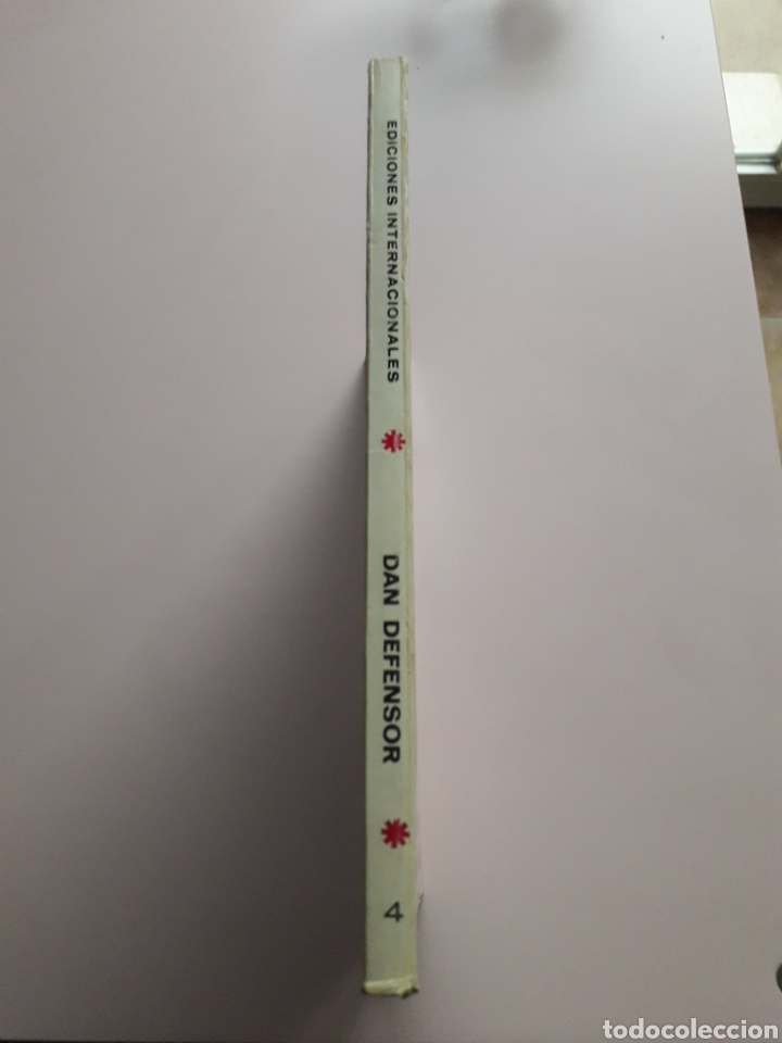 C&oacute;mics: Dan Defensor num 4. &iexcl; Excelente estado! - Foto 3