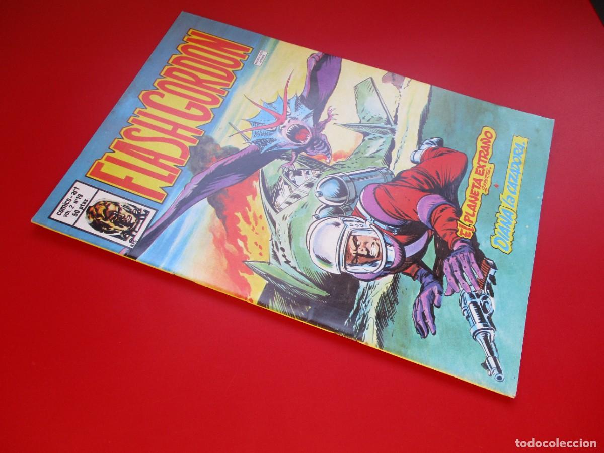 C&oacute;mics: FLASH GORDON 19 (1980, VERTICE V-2 )&middot; EL PLANETA EXTRA&Ntilde;O (2&ordf; PARTE) &iexcl;&iexcl;&iexcl; EXCELENTE !!!! - Foto 2