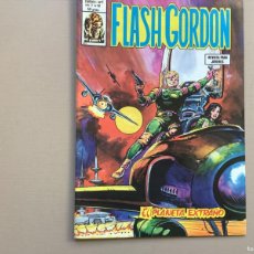 Cómics: FLASH GORDON VOLUMEN 2 NÚMERO 18 EXCELENTE ESTADO