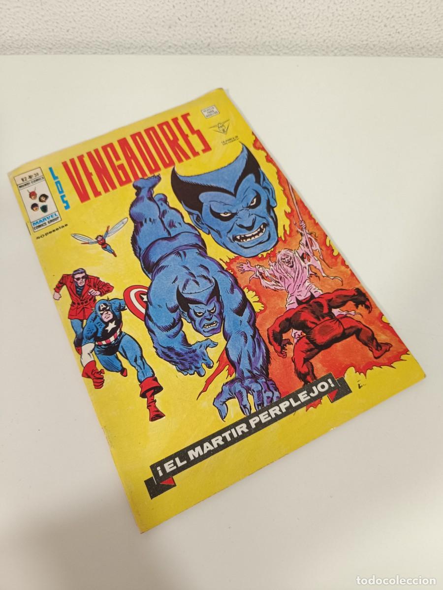 C&oacute;mics: VERTICE LOS VENGADORES NUMERO 38 BUEN ESTADO - Foto 1