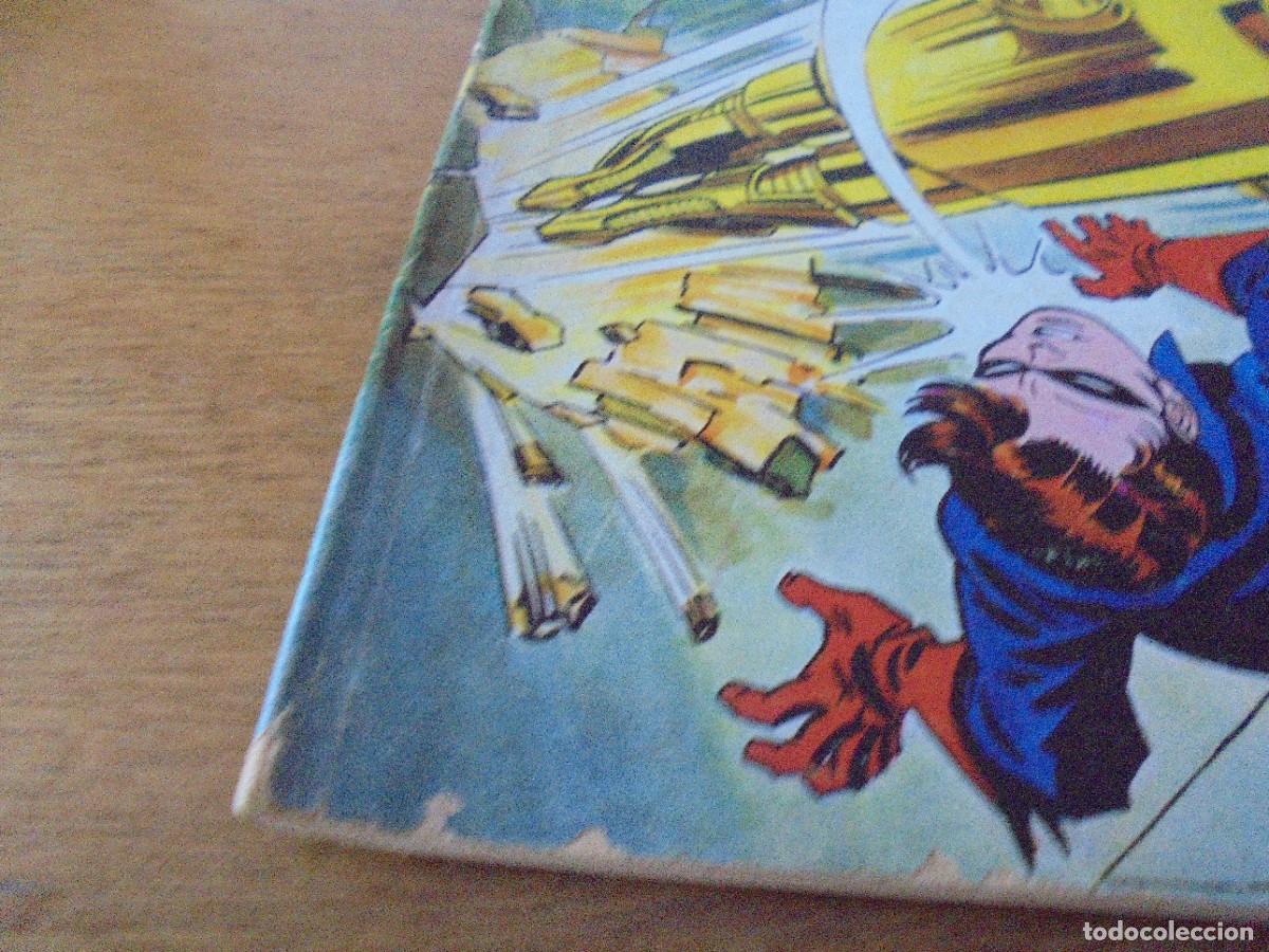 C&oacute;mics: COMIC MARVEL LOS INVASORES V1 N&ordm; 11 LA NOCHE DE LA BALA AZUL. EDICIONES V&Eacute;RTICE - Foto 3