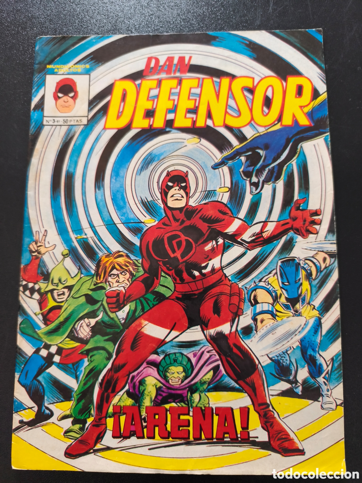 C&oacute;mics: DAN DEFENSOR N&deg;3 MUNDICOMICS VERTICE - &iexcl;ARENA! - Foto 1
