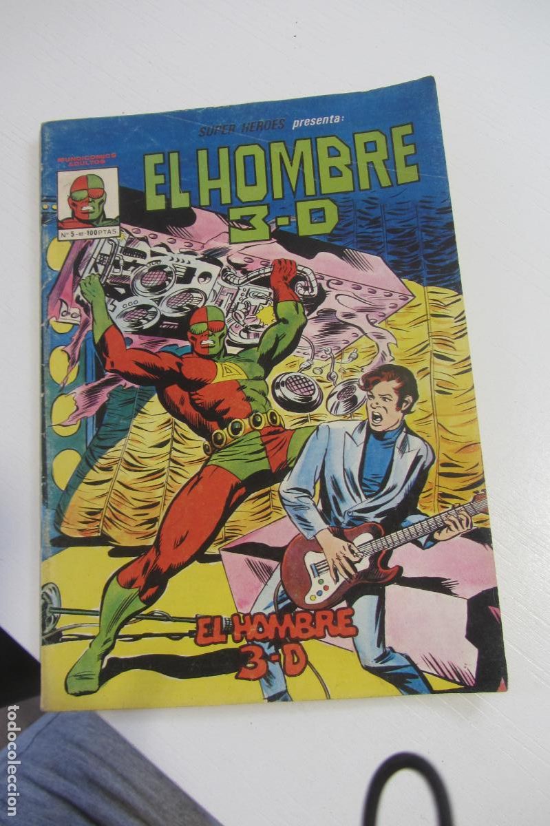 C&oacute;mics: SUPER-HEROES presenta EL HOMBRE 3-D N&ordm; 5 LINEA 82 MUNDICOMICS ED. V&Eacute;RTICE / MARVEL ARX377