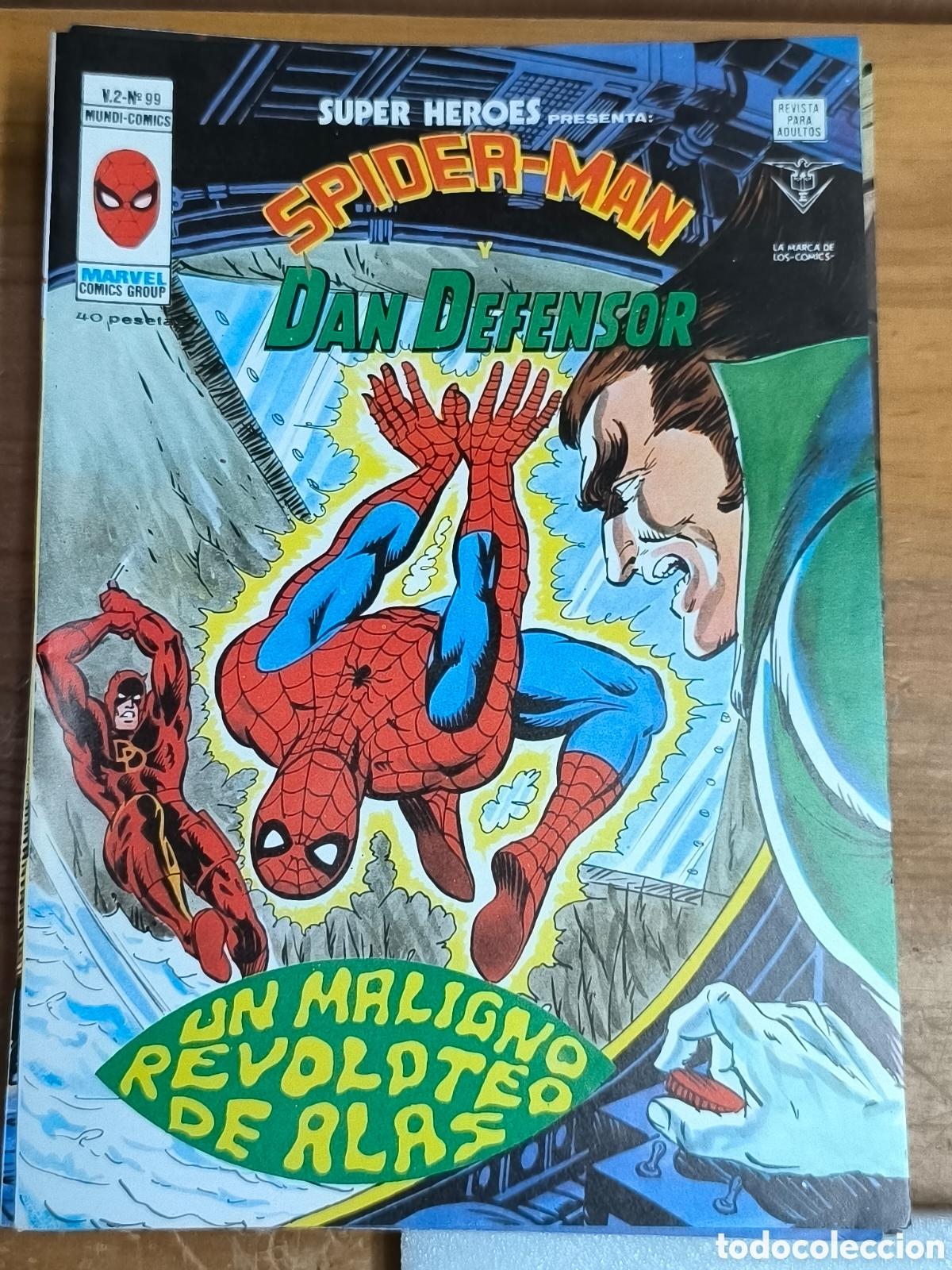 C&oacute;mics: Spiderman y dan defensor un maligno revoloteo de alas comic v&eacute;rtice n99