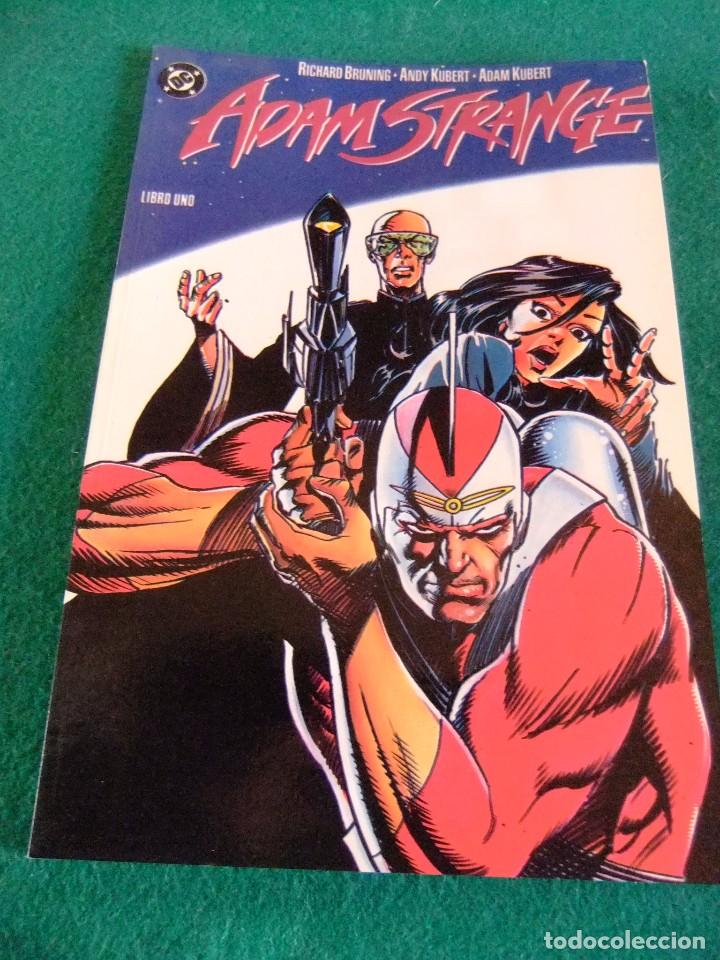 C&oacute;mics: ADAM STRANGE LIBRO UNO EDICIONES ZINCO - Foto 1