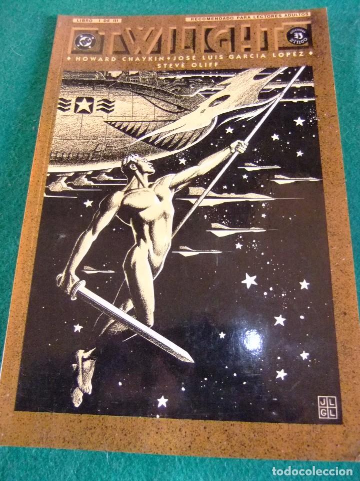 C&oacute;mics: TWILIGHT LIBRO 1 EDICIONES ZINCO - Foto 1